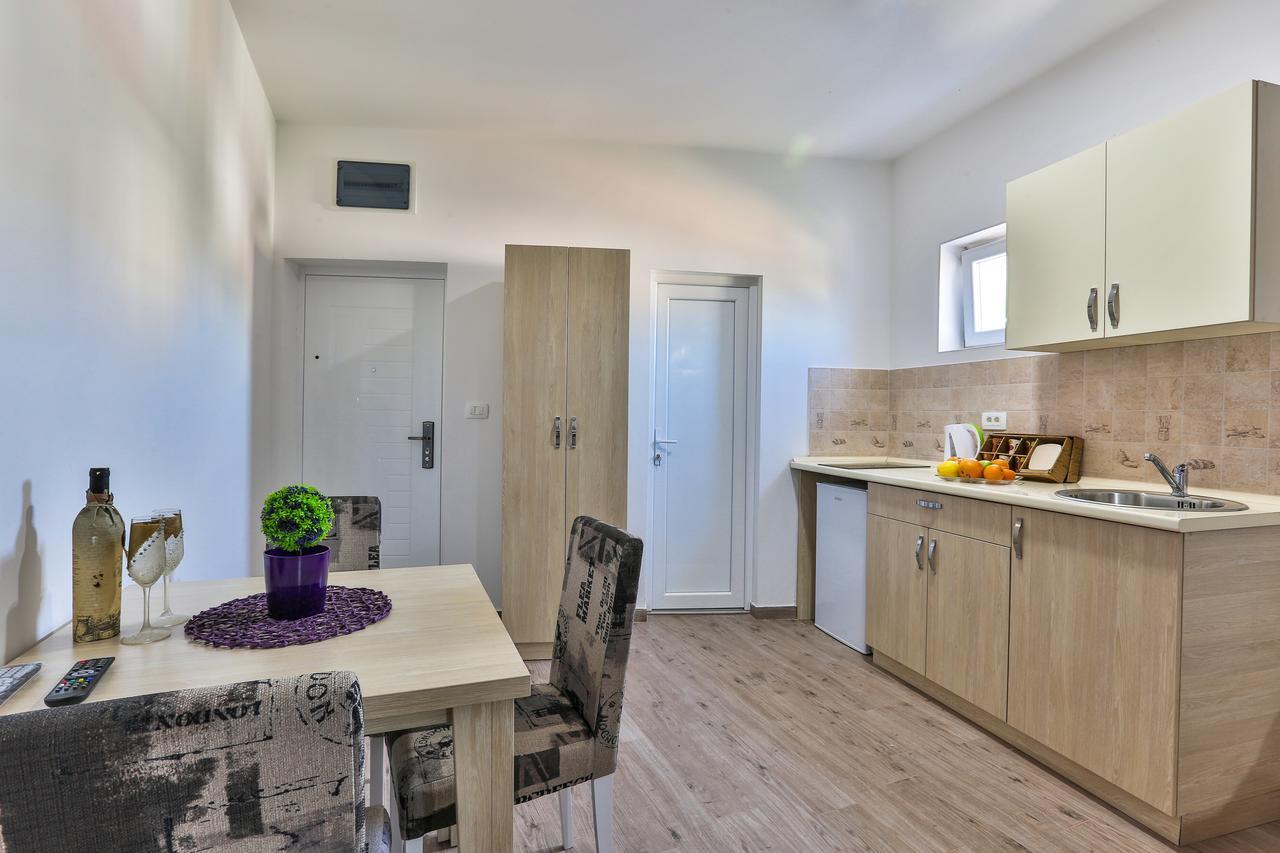 Buskovic Apartment Dobra Voda Exterior foto